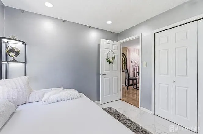 2 bed, 1056 sqft, $2,700 — Photo 1