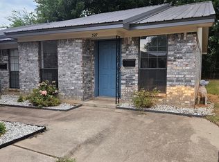 327 6th St SE, Paris, TX 75460