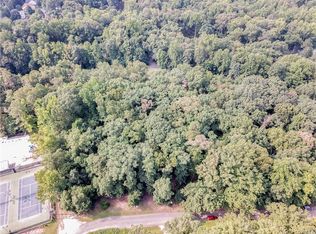 8831 Quaker Ln, North Chesterfield, VA 23235