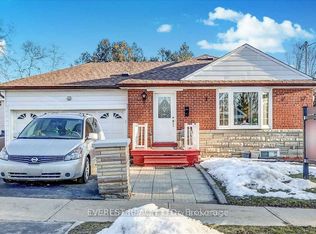 9 Benlight Cres, Toronto, ON M1H1P4