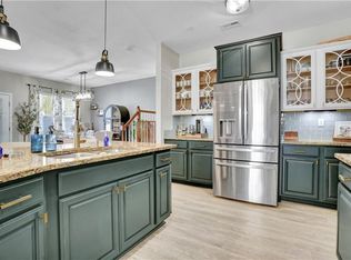 518 Cristfield Rd, Chesapeake, VA 23320