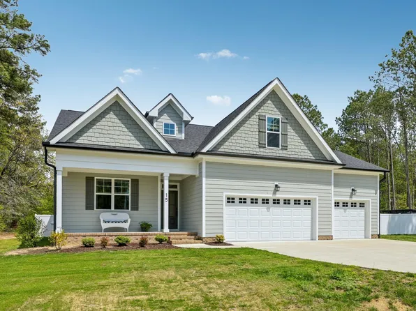 15 Arbor Dr, Youngsville, NC 27596
