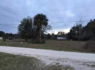 121 Augusta Ave, Satsuma, FL 32189