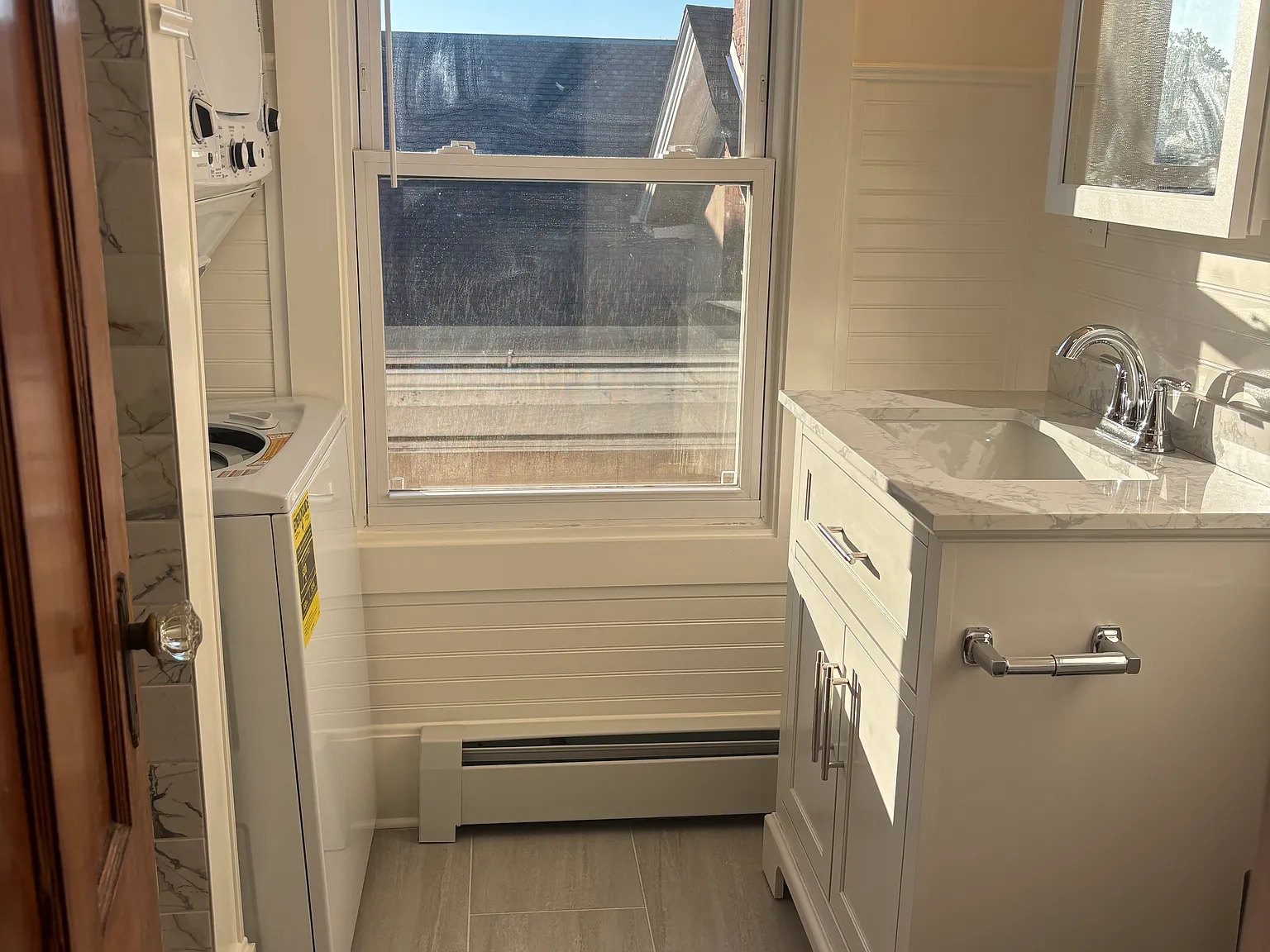 2 bed, 900 sqft, $1,700 — Photo 2