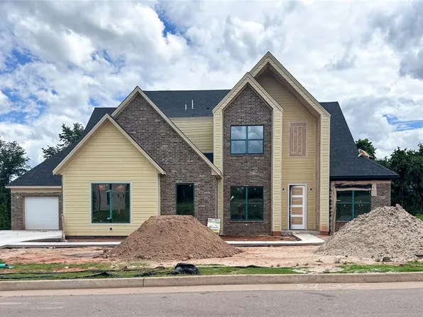 8132 Amber Ridge Dr, Edmond, OK 73034