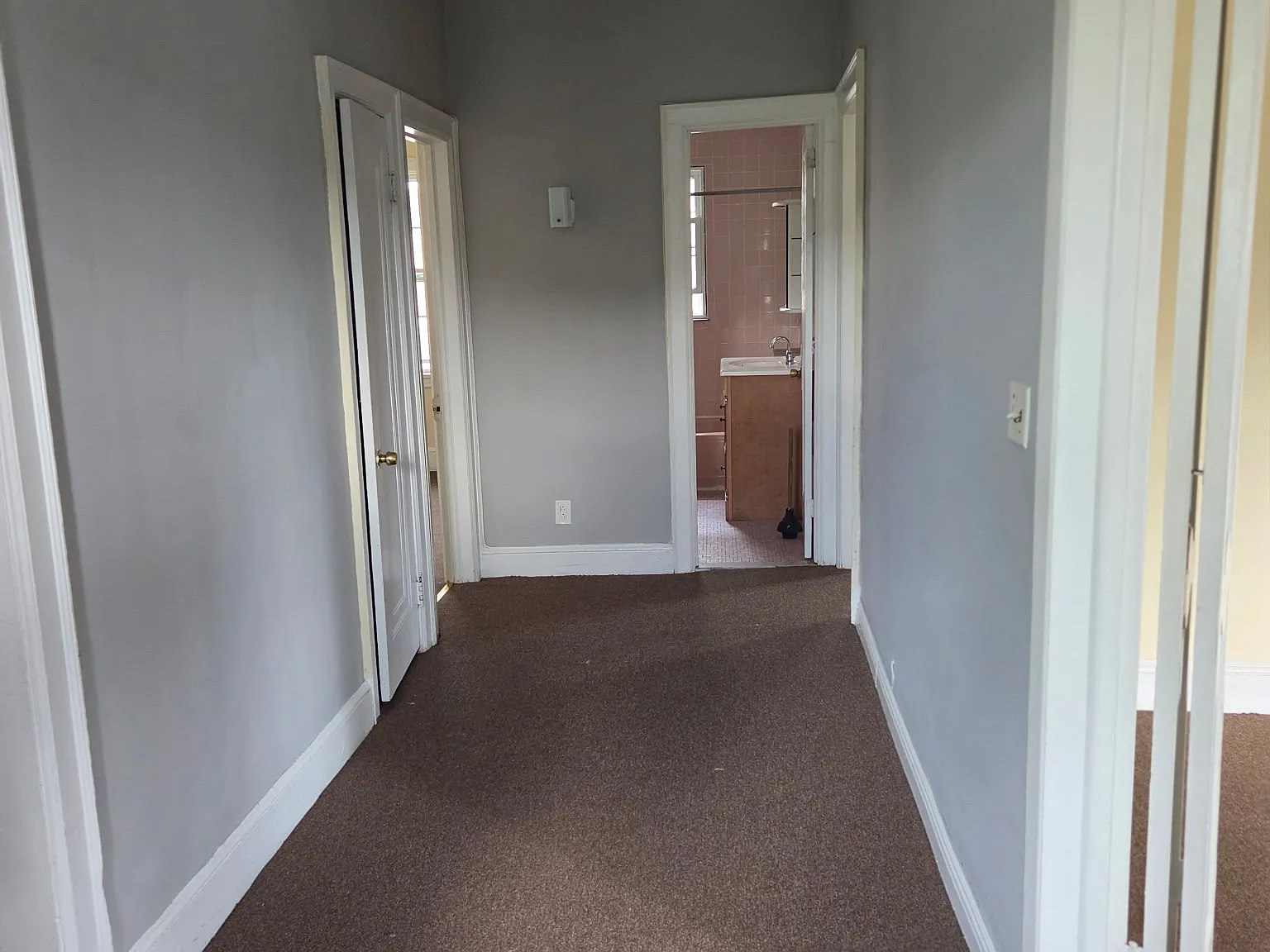 2 bed, 800 sqft, $2,700 — Photo 1