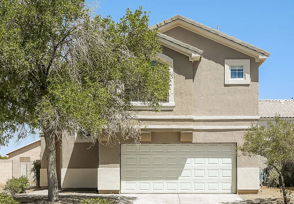 3940 Camryn Holly St