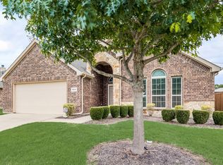 2211 Liriope Ln, Waxahachie, TX 75165