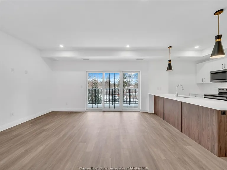 3817 Howard Ave #411 — Photo 11