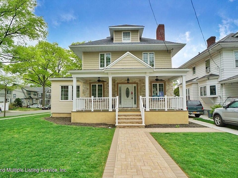 1st image of 18 Westcott Blvd #2