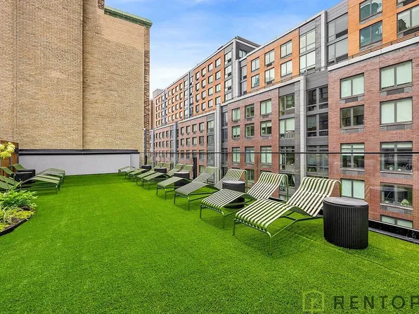 554 West 46th Street image 13 of 18