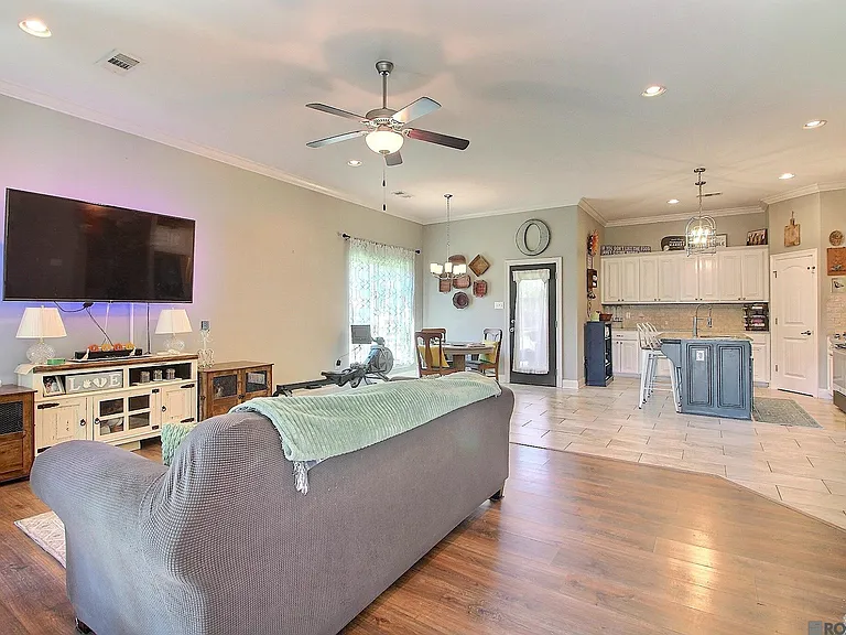 9953 Langston Dr — Photo 4