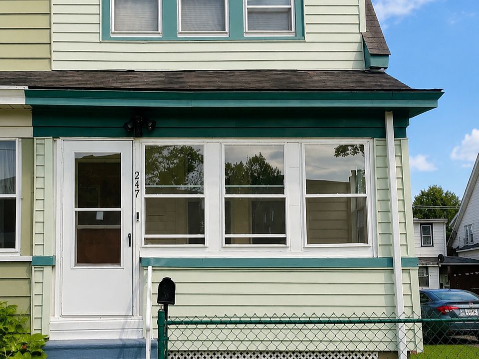 1st image of 247 Hobart Ave