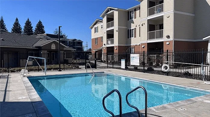 Peterson Place — Photo 4