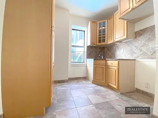 Rented by ZealEstate Group Inc | media 21