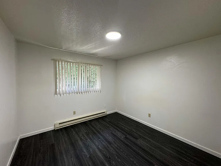 Forest Grove Apartments — Photo 10