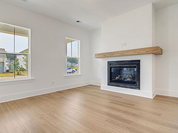 Midtown at Nexton - Givhans Interior Image 2