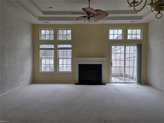 4th image of 125 Lands End Ln