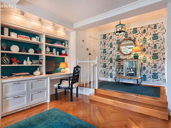 4th image of 299 W 12th St APT 6G
