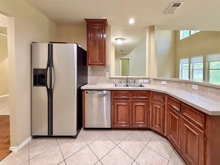 1810 Katlyn Ln — Photo 19
