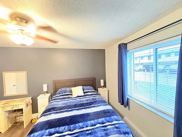 936 Glen St #106 — Photo 12