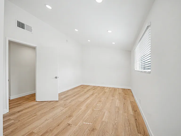 5604 Mason Ave — Photo 29