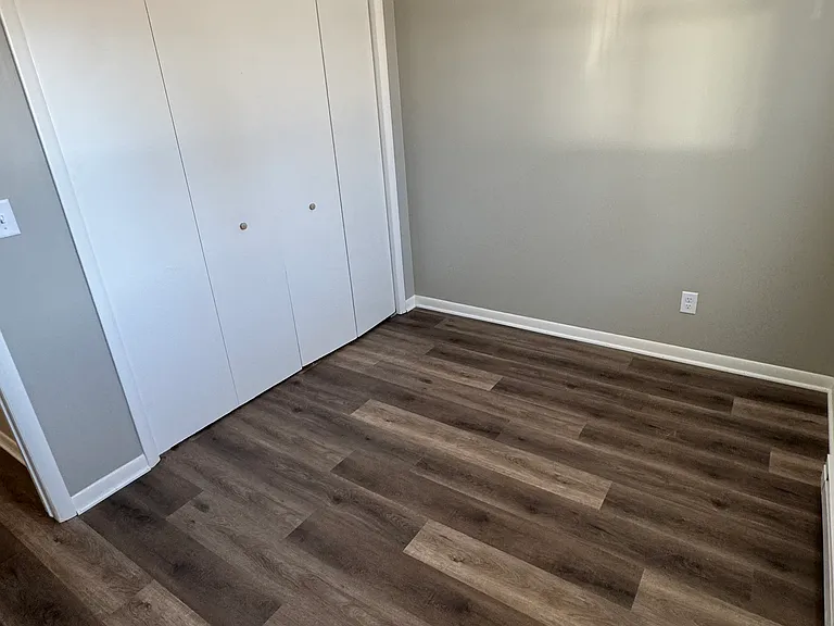 200 Begonia St NE #1 — Photo 8