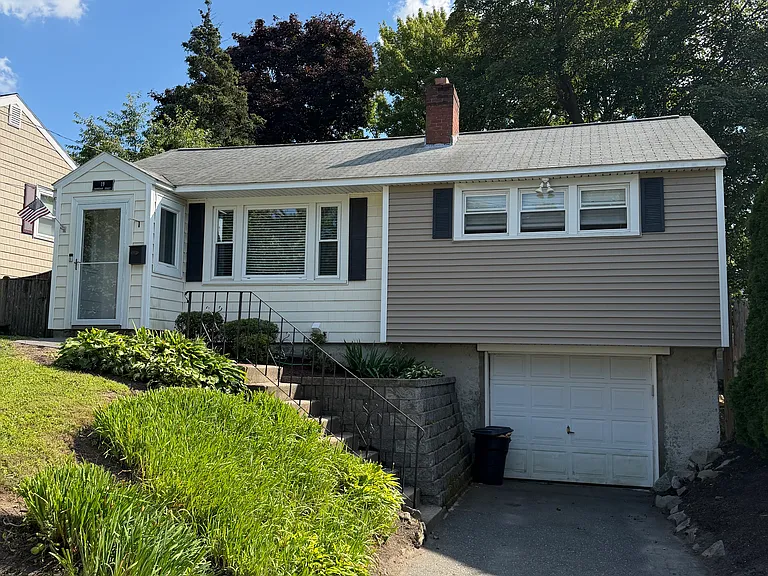 19 Shoreham St — Photo 1
