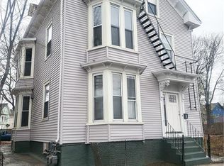49 Diamond St, Providence, RI 02907