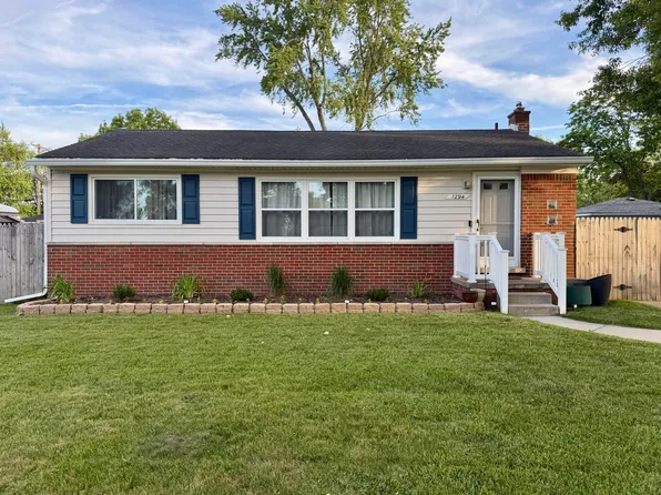 1294 Hawthorne Ave, Ypsilanti, MI 48198
