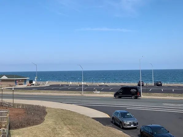 9 Park Ave APT 202, Hull, MA 02045