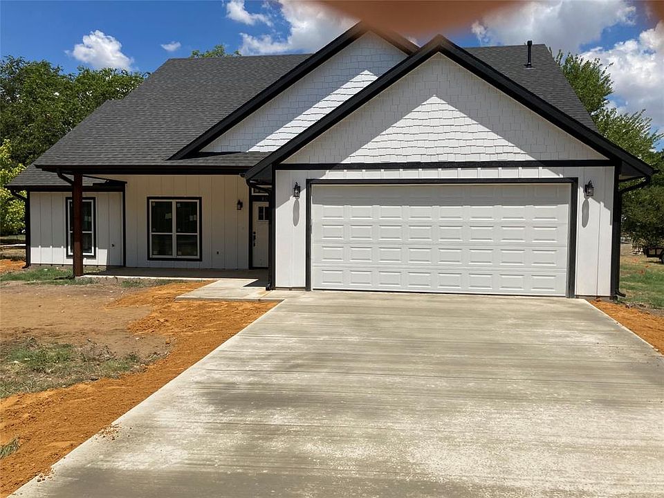 1st image of 805 Gene Autry Dr