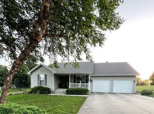 57 NW 241st Rd, Clinton, MO 64735