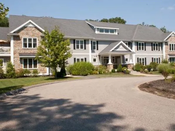 913 Eagles Nest Way, Franklin, MA 02038