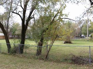 11526 E Douglas Ave, Wichita, KS 67206