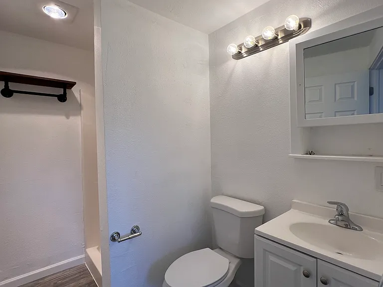 212 E Wishkah St #306 — Photo 7