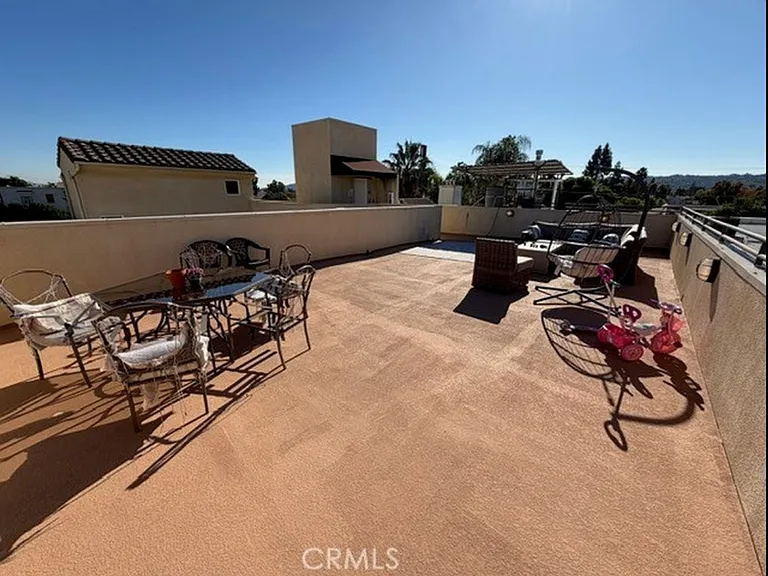14343 Burbank Blvd #305 — Photo 12
