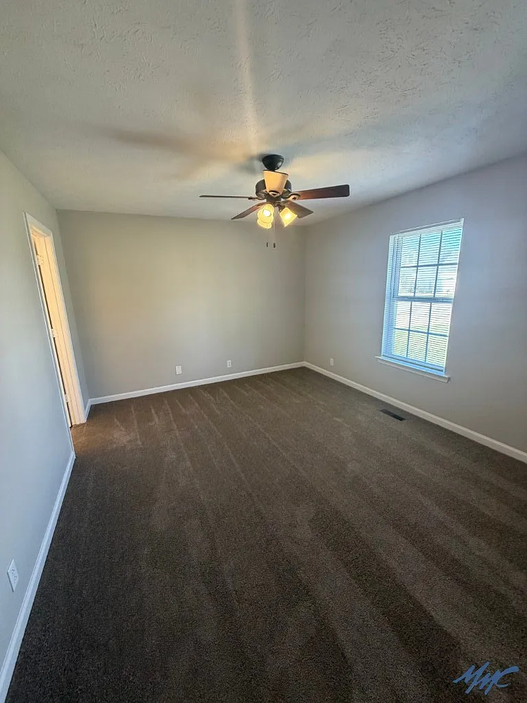 3 bed, 2.0 bath, 1264 sqft, $1,750 — Photo 3