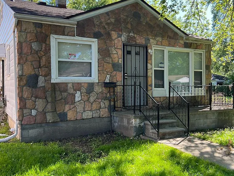 29619 Birchwood St — Photo 19