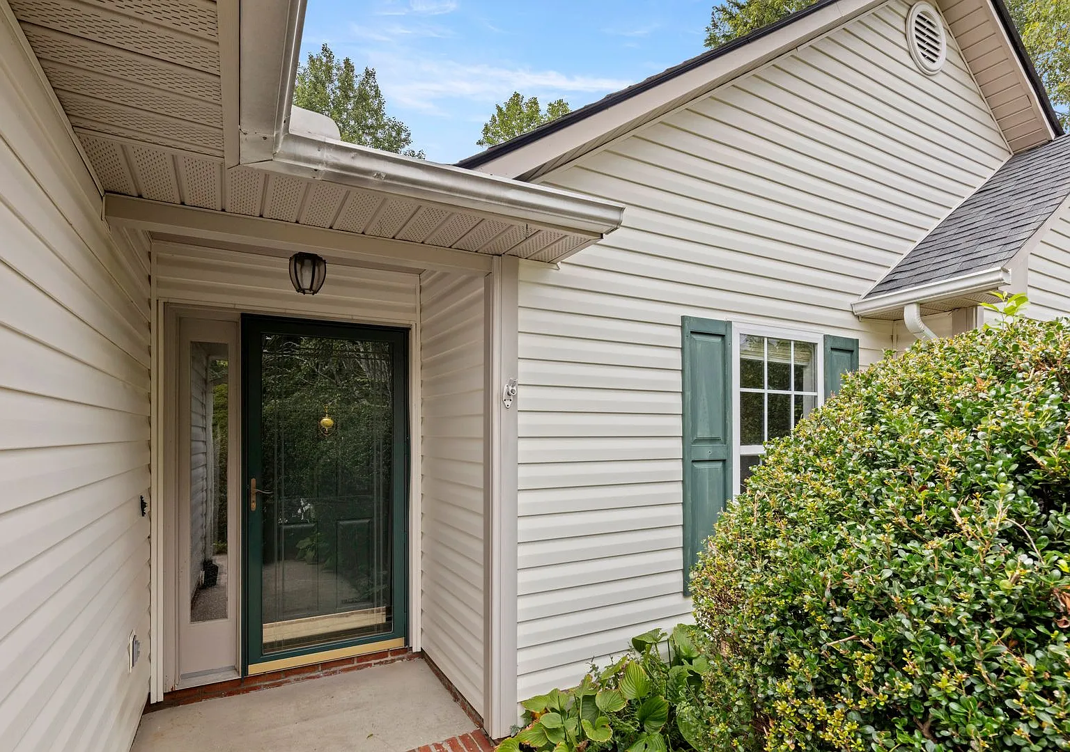 Nice Home in Fletcher - Refreshed with New Floors and Fresh Paint! — Photo 2