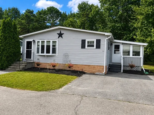 3 Robin Hood Ln #179, Attleboro, MA 02703