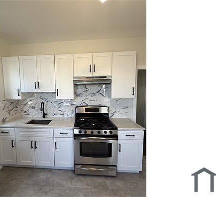 2nd image of 105 Rosa Parks Blvd #107