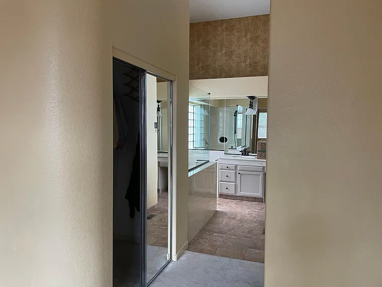 705 Club Pl — Photo 10