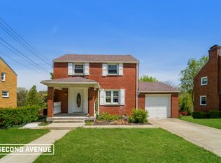 945 Sunglow St, Homestead, PA 15120