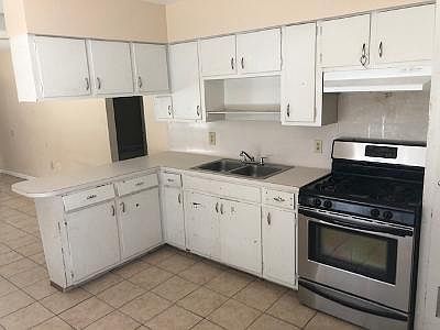 1st image of 402 E Mahl St #4