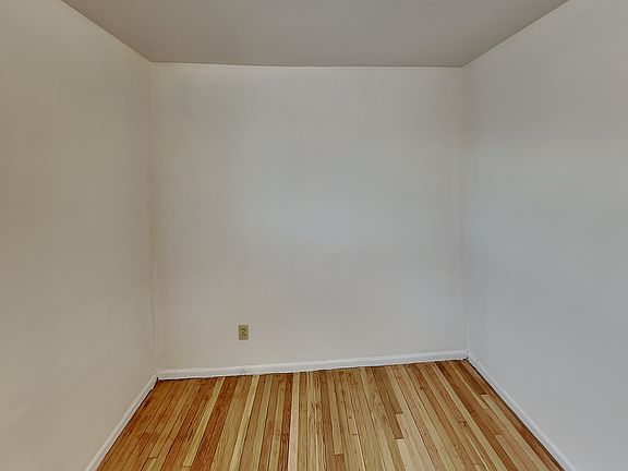 2nd image of 801 S McClelland St APT C