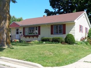 318 12th Ave, New Glarus, WI 53574