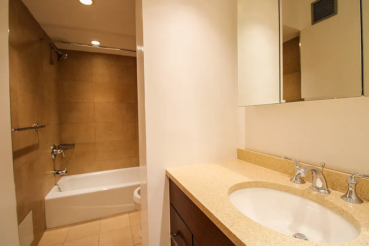 320 East 58th Street — Photo 4