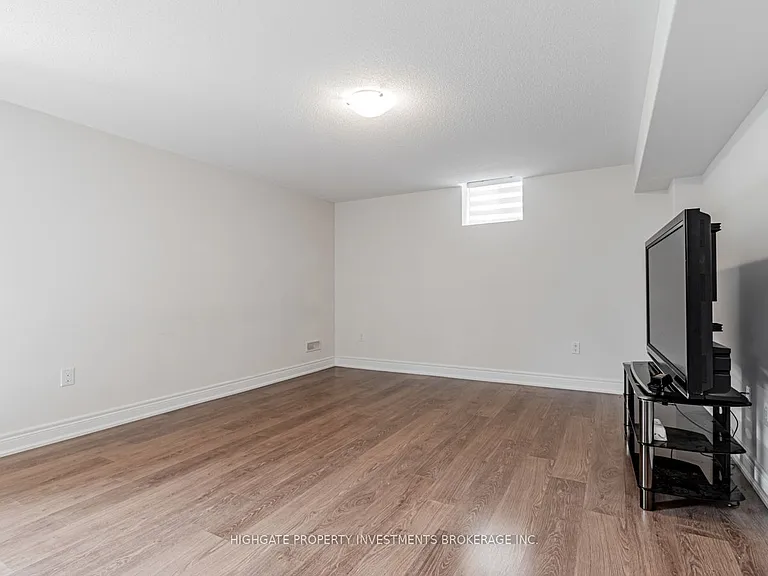 1055 Purus Path #BASEMENT — Photo 13