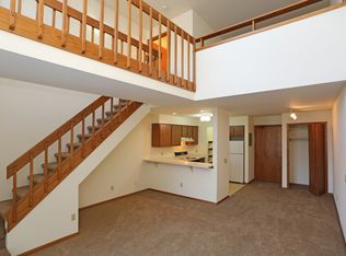 2026 Londonderry Dr APT 108, Madison, WI 53704